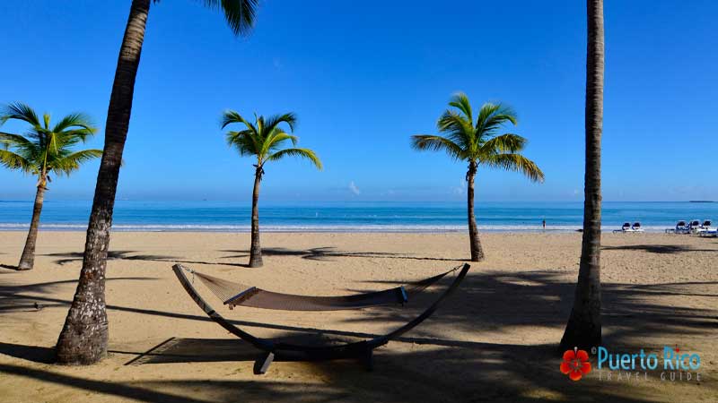 Isla Verde Beach - Best beaches near the San Juan Airport - Puerto Rico